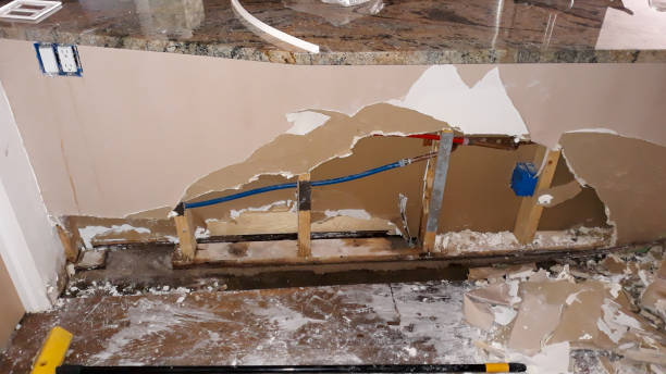 Best 24/7 water damage repair  in Stratford, TX
